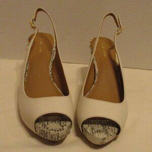 Calvin Klein Ginny Woman Size 7 Gray White Black Business High Heel Shoes